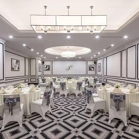 Melia Vinpearl Nha Trang Empire 