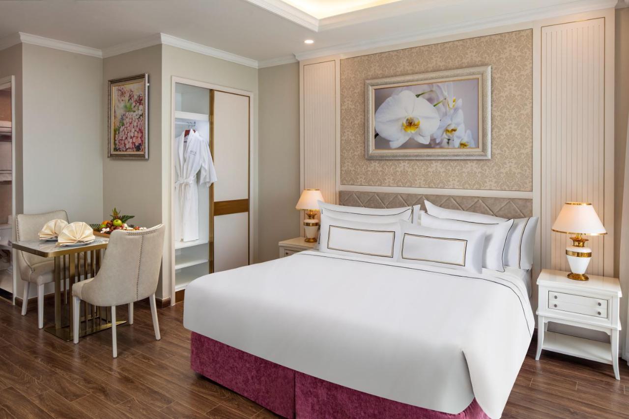 Hotel Melia Vinpearl Empire Nha Trang