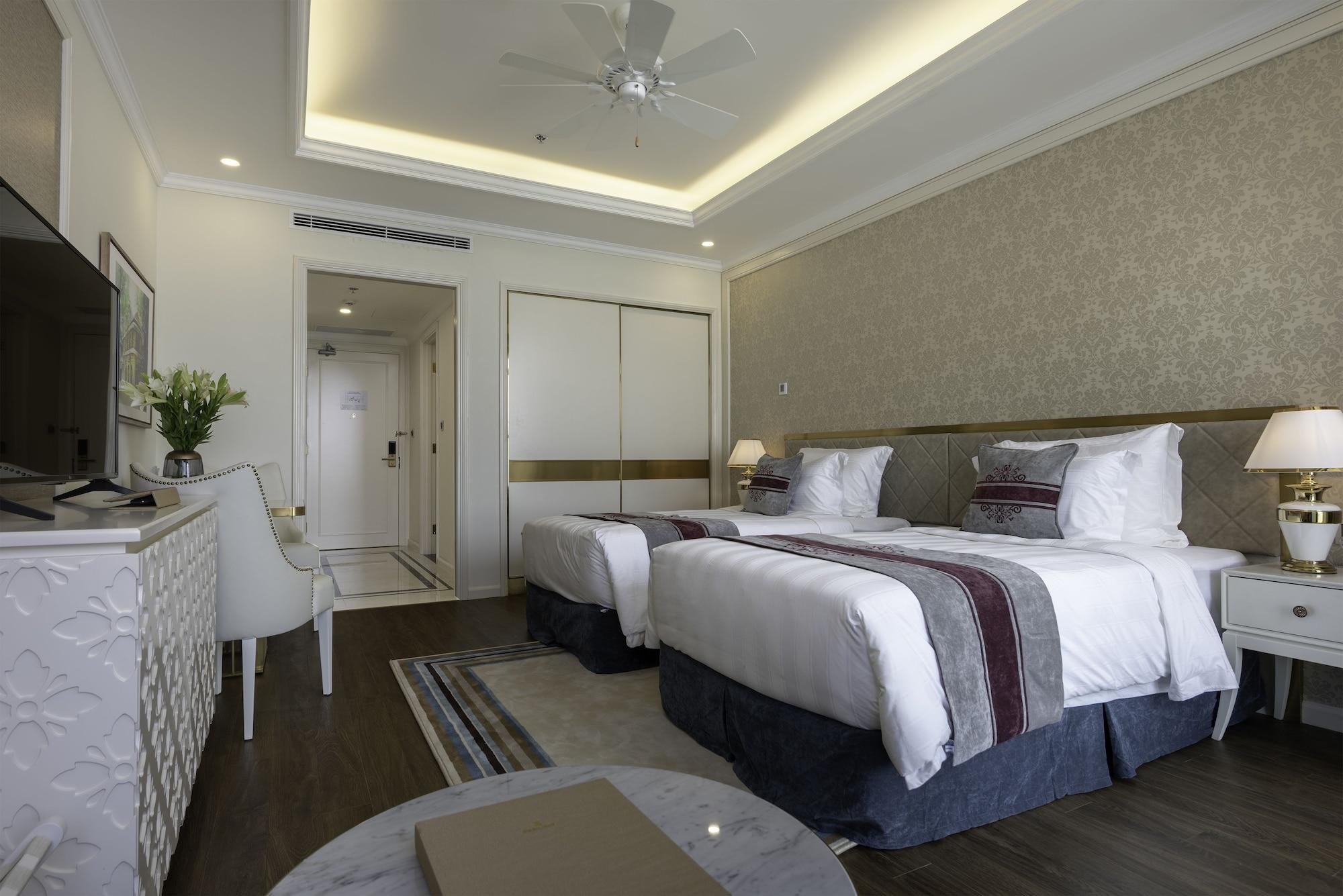 Meliá Vinpearl Empire Khách sạn Nha Trang