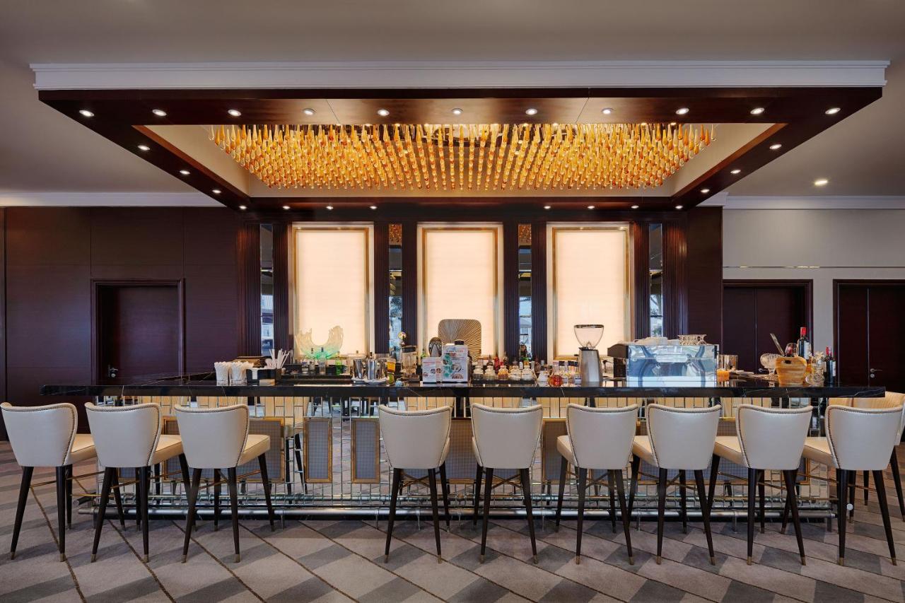 Khách sạn Meliá Vinpearl Empire