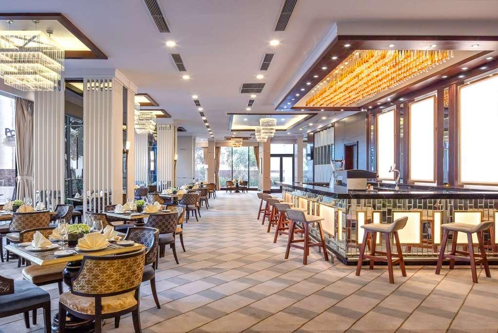 Meliá Vinpearl Empire Khách sạn Nha Trang