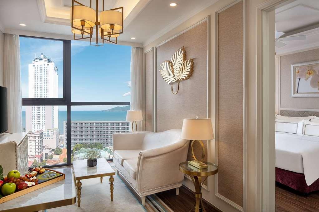 Meliá Vinpearl Empire Khách sạn Nha Trang