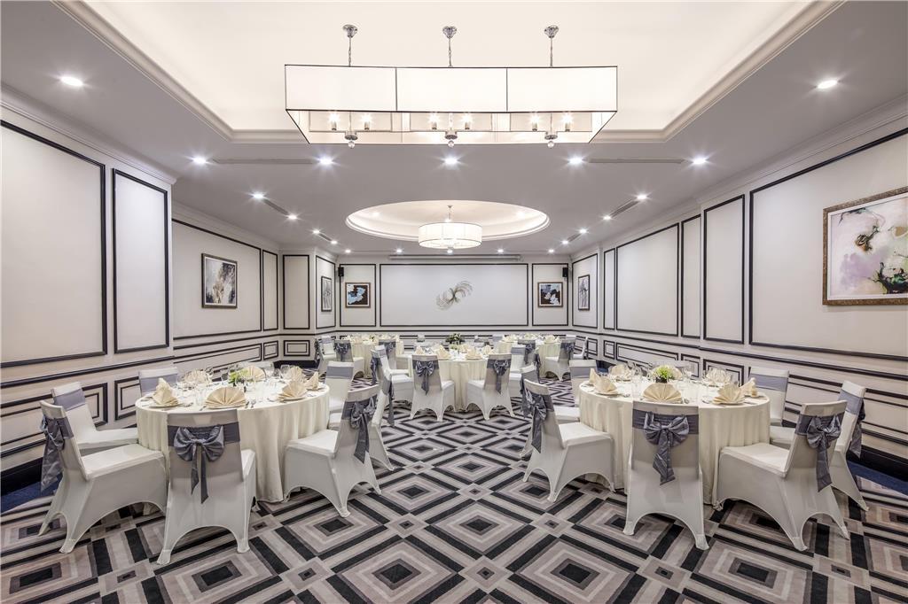 Khách sạn Meliá Vinpearl Empire 5*