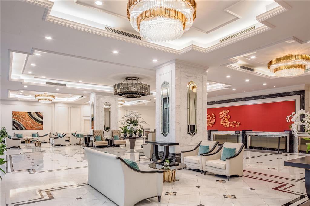 Meliá Vinpearl Empire 5*