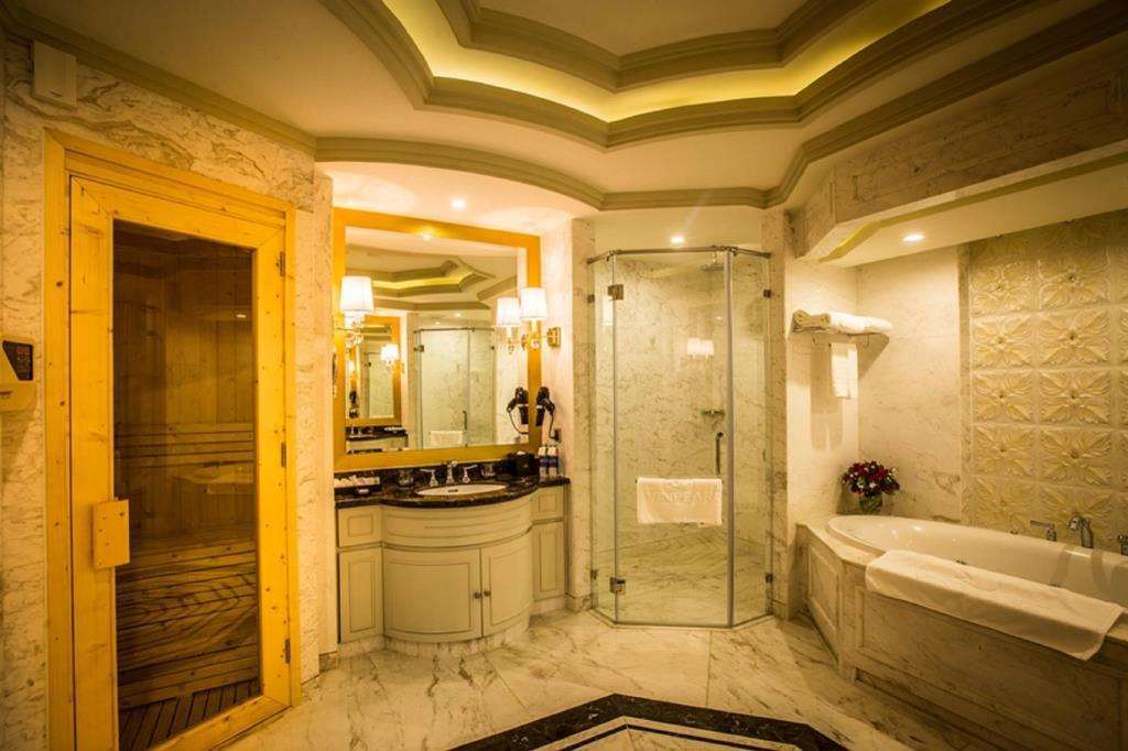 Khách sạn Meliá Vinpearl Empire 5*